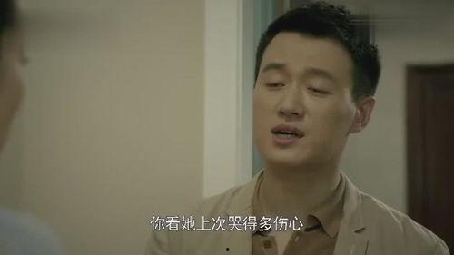 小女孩和舅舅吃瓜视频,小女孩与舅舅的欢乐吃瓜时光