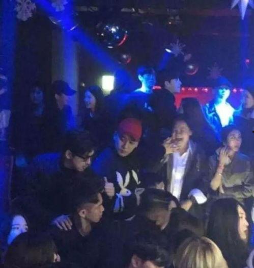 上海演出吃瓜事件视频,一场意外引发的舆论风波